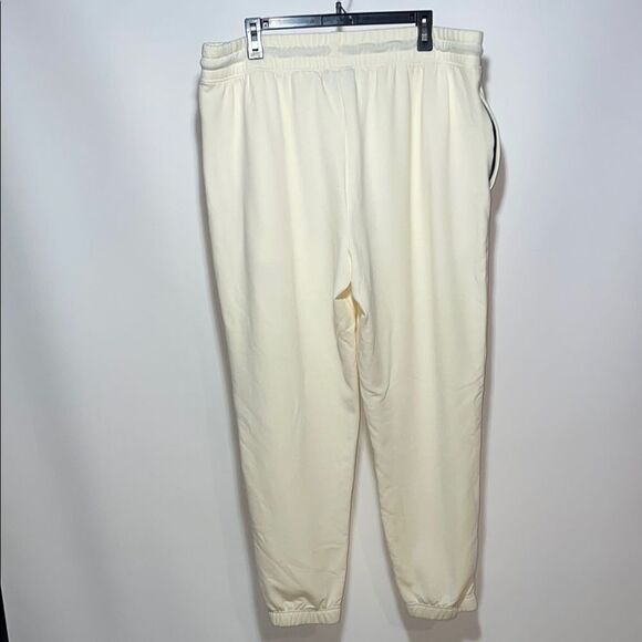 Jockey Cream Sweatpants with Elastic Cuffs - Picture 6 of 9
